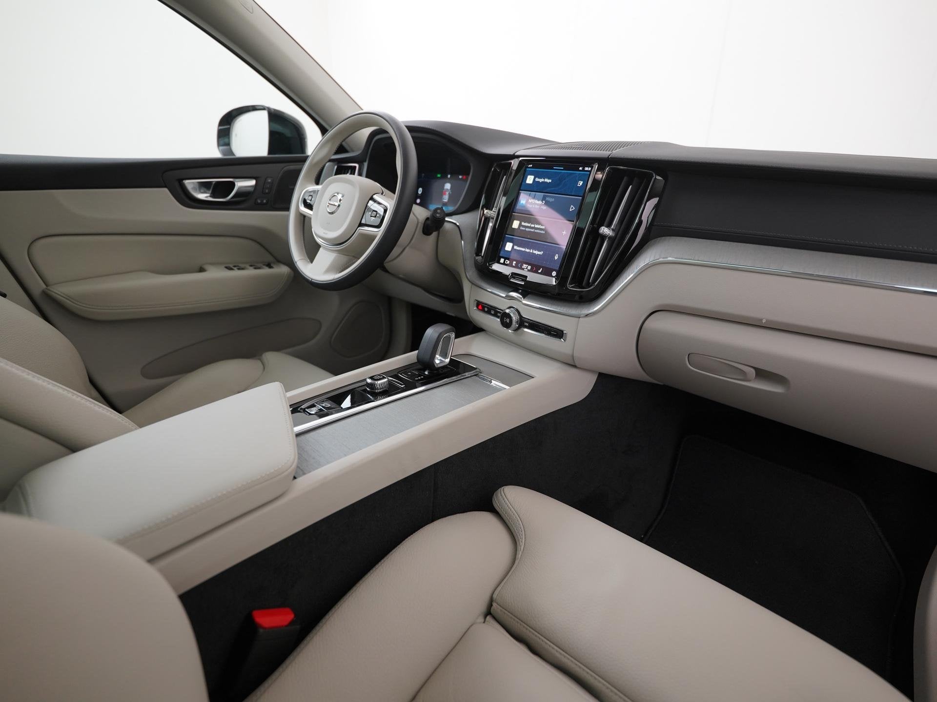 Volvo XC60 2.0 T6 Long Range AWD Ultra Bright | Luchtvering, Auto's, Automaat, Gebruikt, Euro 6, 4 cilinders