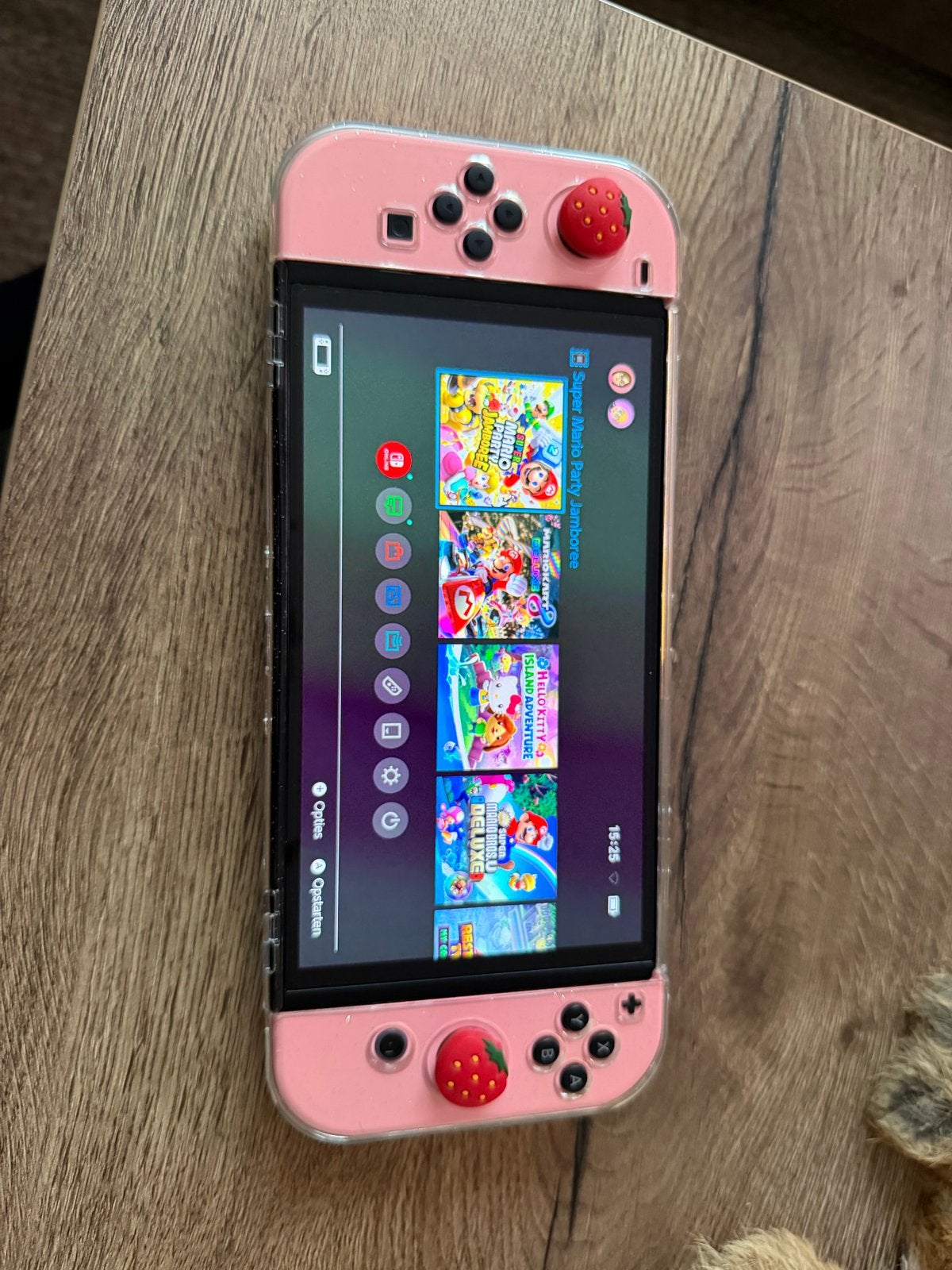 Roze Nintendo Switch met 3 games en accessoires, Ophalen, Met games, Zo goed als nieuw, Switch Original