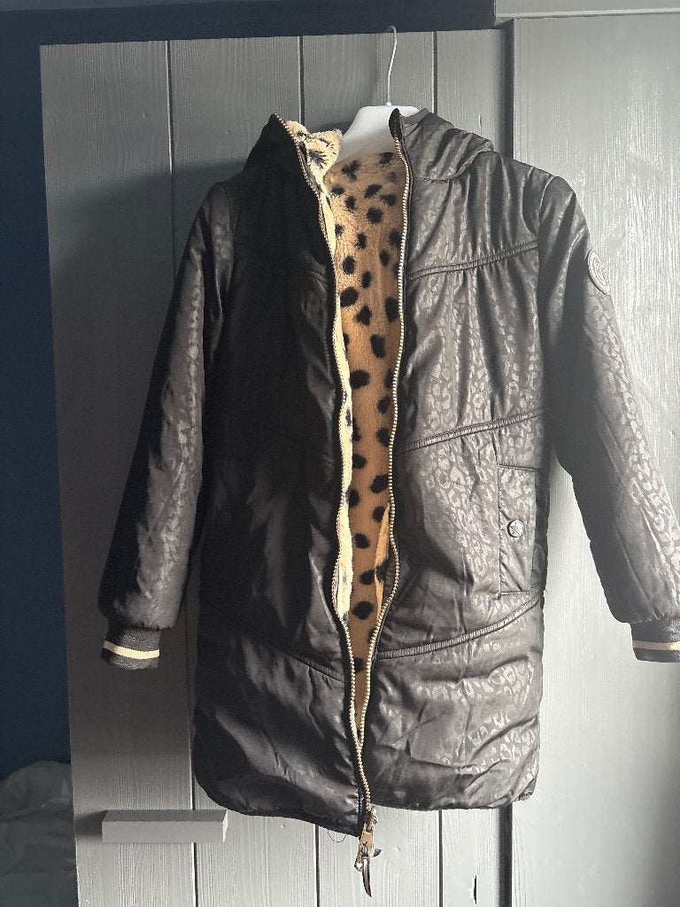 reversible winterjas met capuchon maat 134/140, Gebruikt, Meisje, We, Ophalen of Verzenden