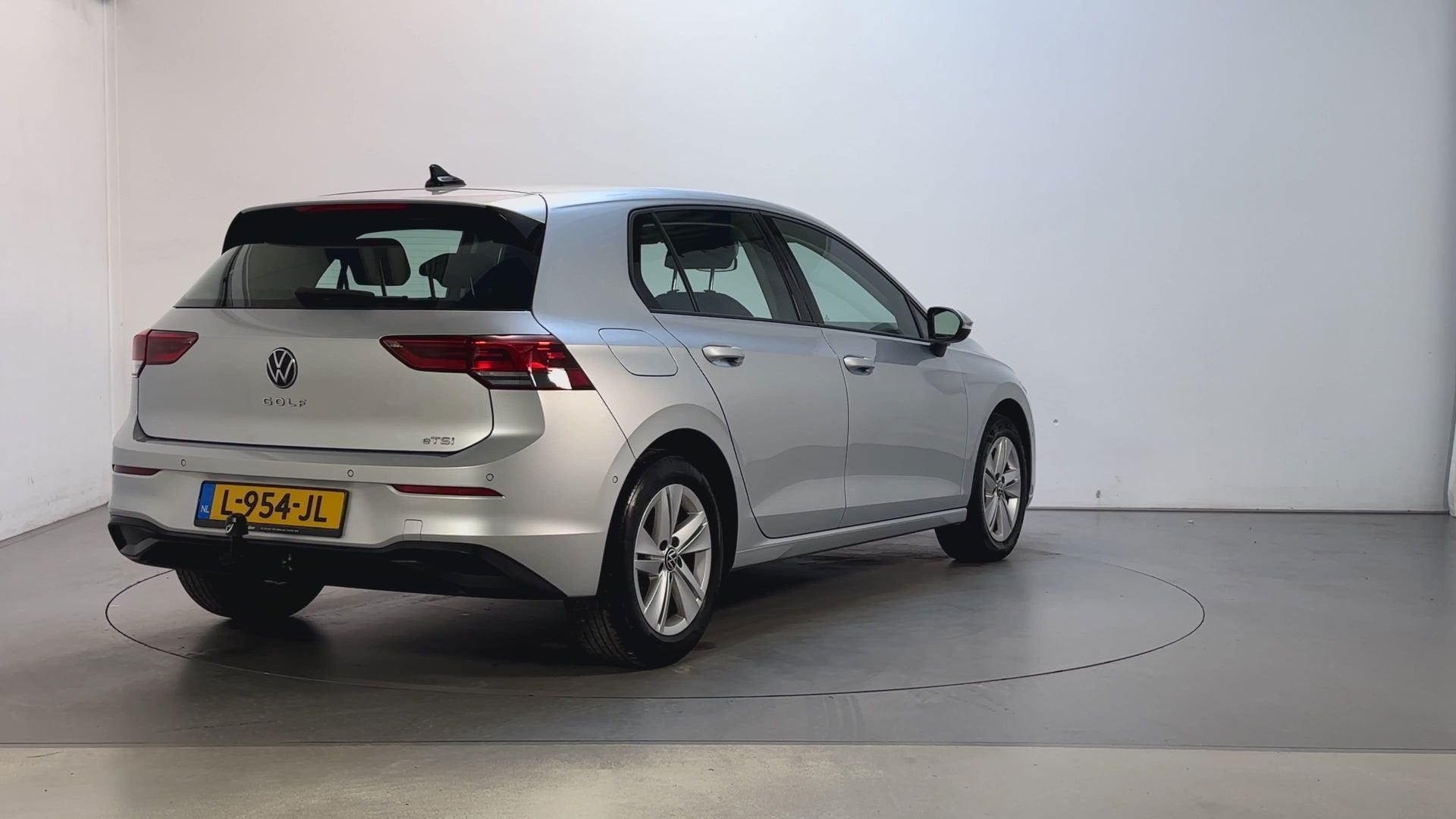 Volkswagen Golf 1.0 eTSI DSG Life Business Alcantara Navigat, Auto's, Dealer onderhouden, Gebruikt, Met garantie (alle), Alcantara