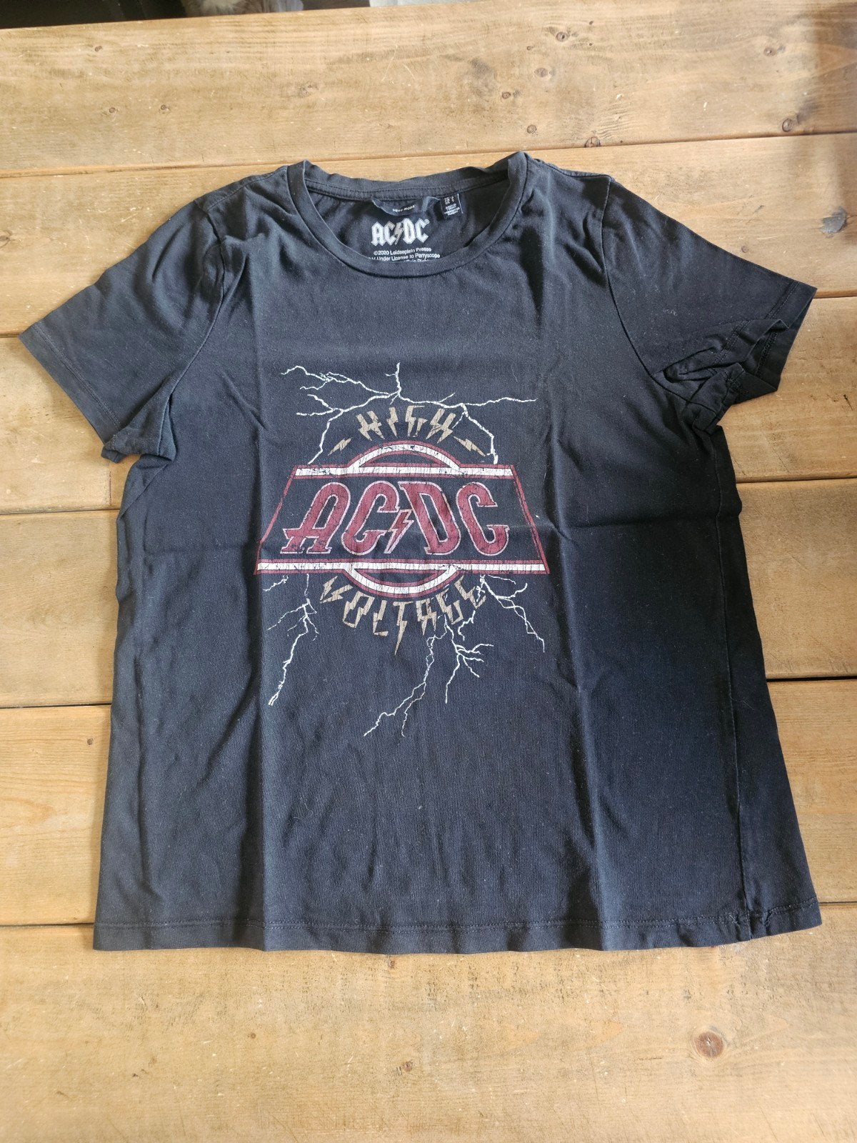 AC/DC High Voltage T-shirt - Zwart, Maat S, Vero Moda, Zwart, Ophalen of Verzenden, Korte mouw