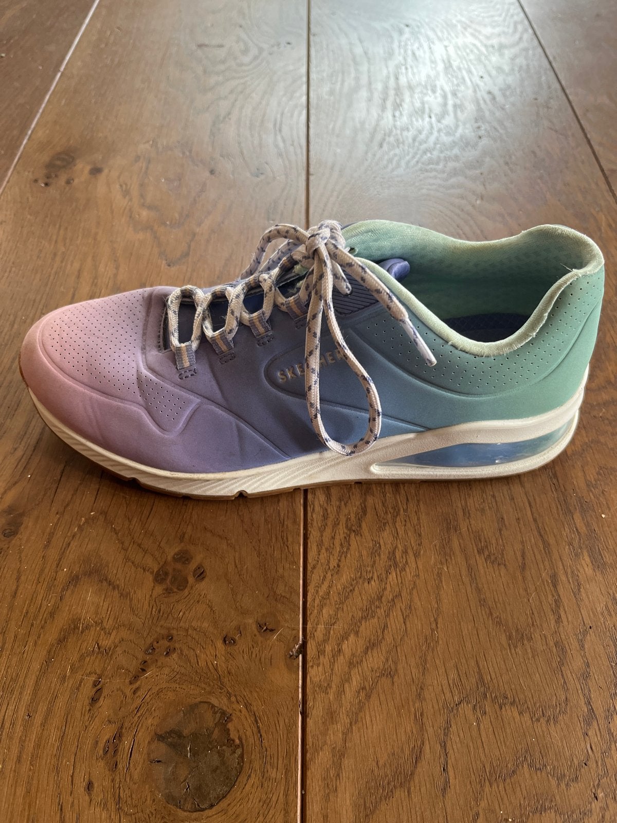 Skechers sneakers nagenoeg nieuw, maat 39, Ophalen of Verzenden, Zo goed als nieuw, Overige kleuren, Sneakers of Gympen
