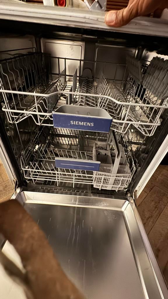 Siemens Vaatwasser werkt heel goed, Witgoed en Apparatuur, Vaatwasmachines, Ophalen, Zo goed als nieuw, Minder dan 85 cm