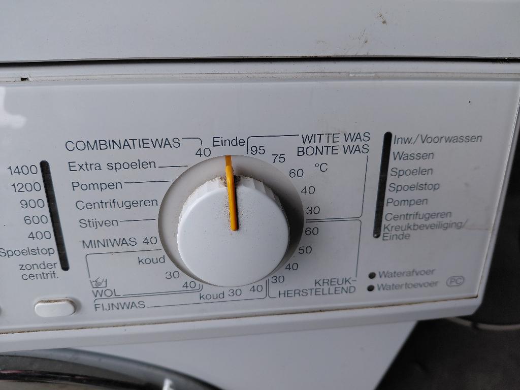 Miele wasmachine, Ophalen, 1200 tot 1600 toeren, Gebruikt, Voorlader