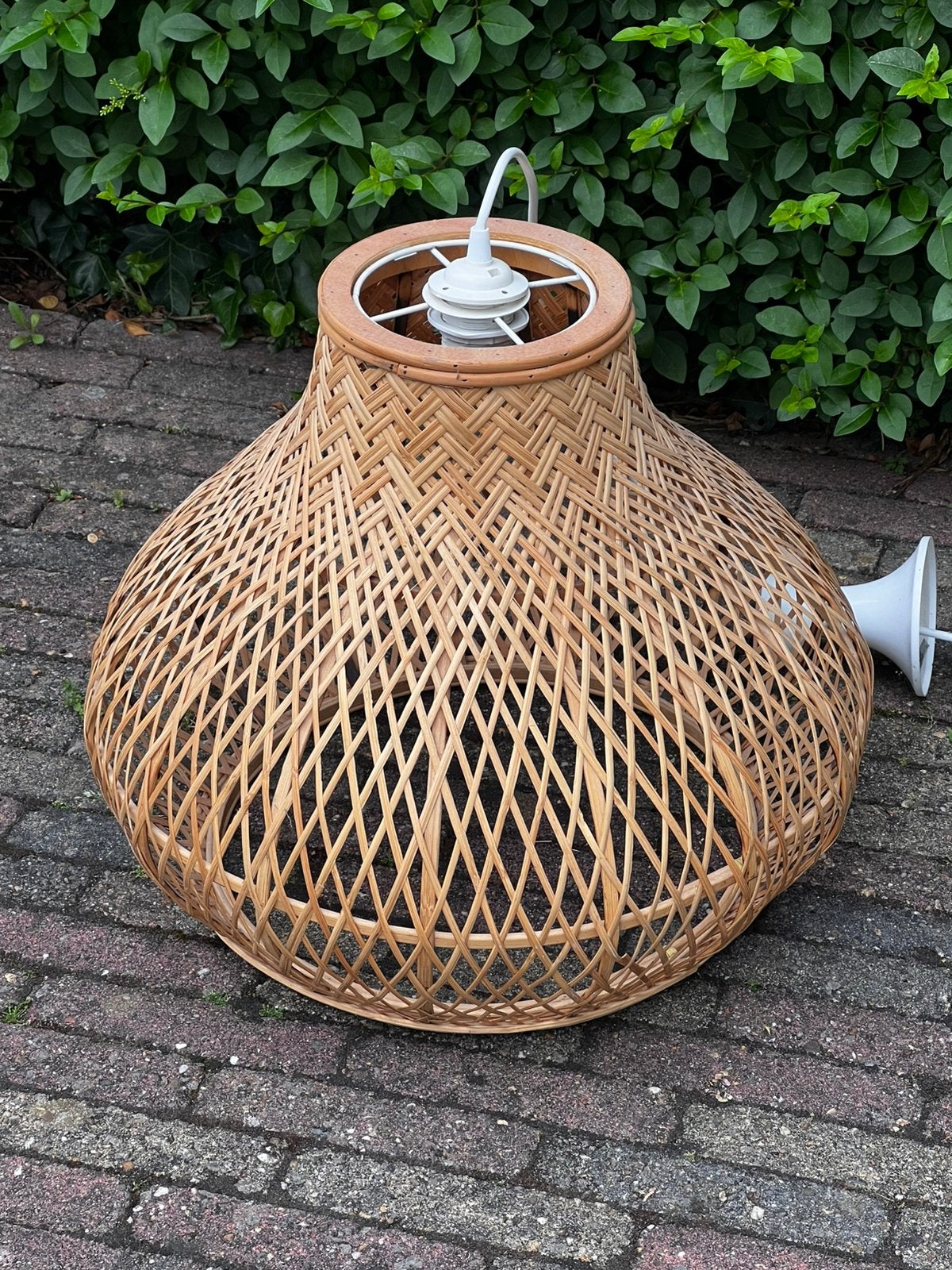 Prachtige rieten tulp lamp - strand/ibiza/natuur/yoga stijl, Ibiza, natuur, yoga, meditatie,, Ophalen of Verzenden, Zo goed als nieuw