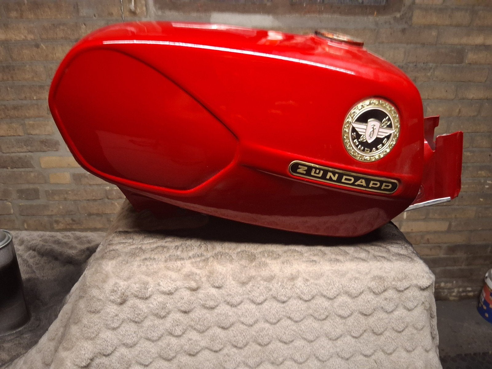 zundapp 517 tank  originele, Fietsen en Brommers, Brommeronderdelen | Zundapp, Ophalen, Zo goed als nieuw, Tank