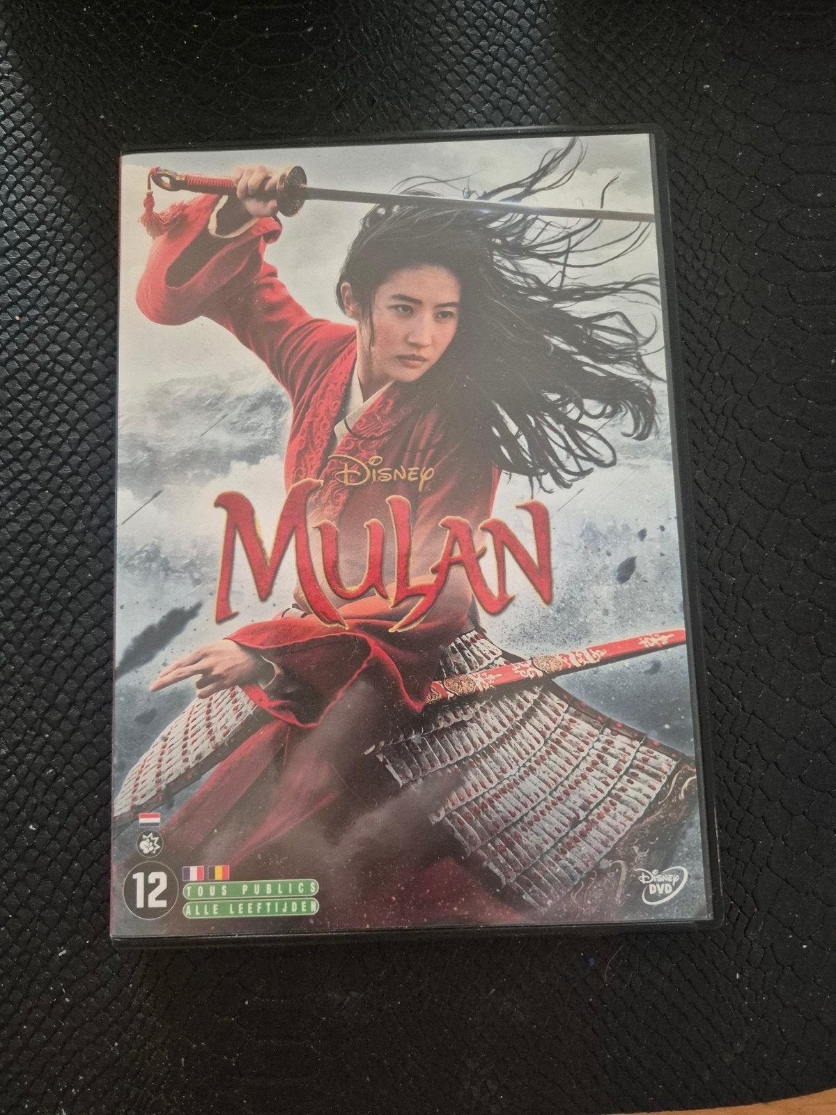 mulan, Vanaf 12 jaar, Ophalen of Verzenden, Zo goed als nieuw