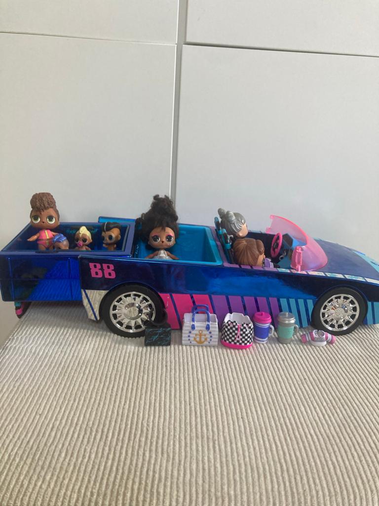LOL Surprise auto met poppetjes en accessoires, Ophalen, Gebruikt, Overige typen