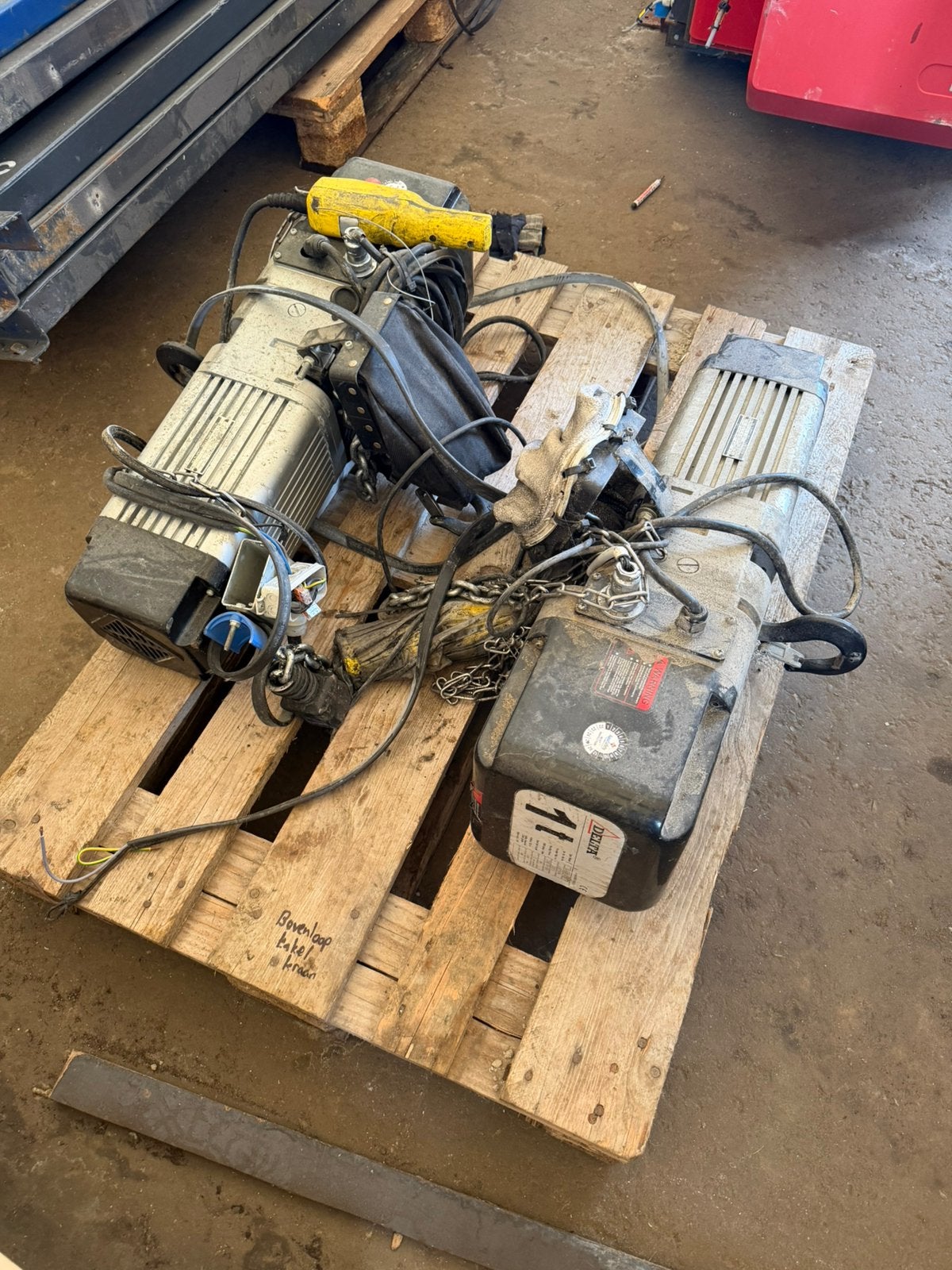 2x electrische 1T takel met 6m ketting, Ophalen, Zo goed als nieuw