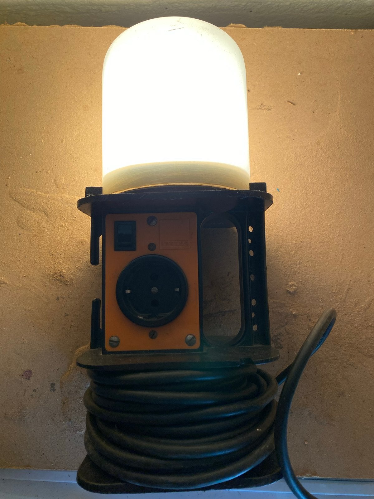 Campinglamp met stopcontact en kabel, Caravans en Kamperen, Ophalen, Gebruikt