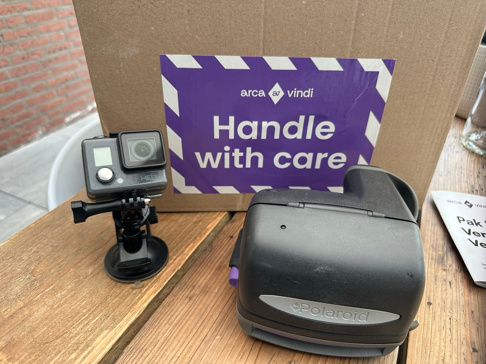 GoPro en oude Polaroid camera voor de liefhebber, Audio, Tv en Foto, Fotocamera's Analoog, Ophalen of Verzenden, Niet werkend