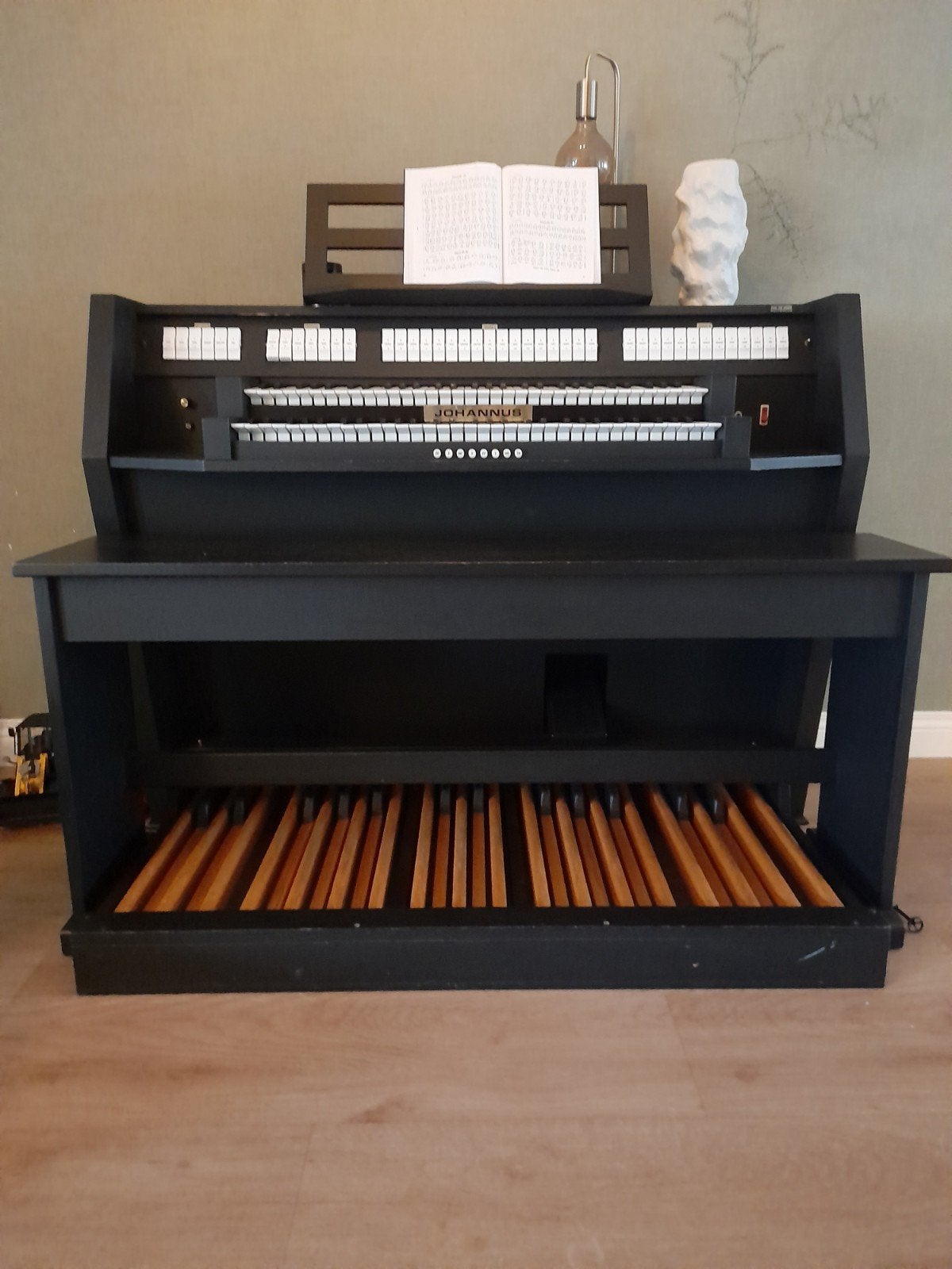 JOHANNUS Opus 18 zwart, Muziek en Instrumenten, Ophalen, Gebruikt, 2 klavieren, Orgel