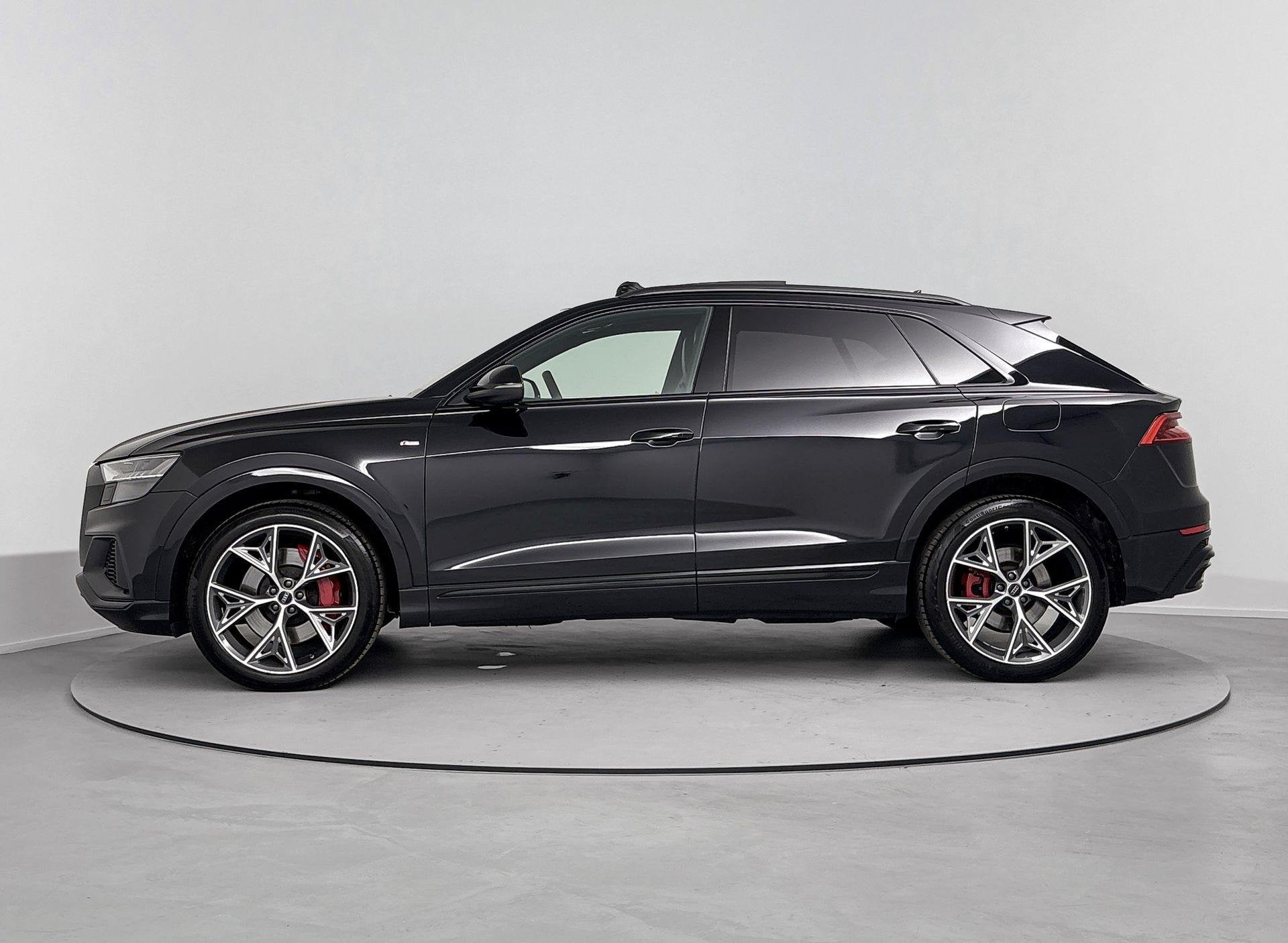 Audi Q8 60 TFSI e quattro Competition 462 PK | S-line | Auto, 12 maanden, Gebruikt, 2995 cc, Q8
