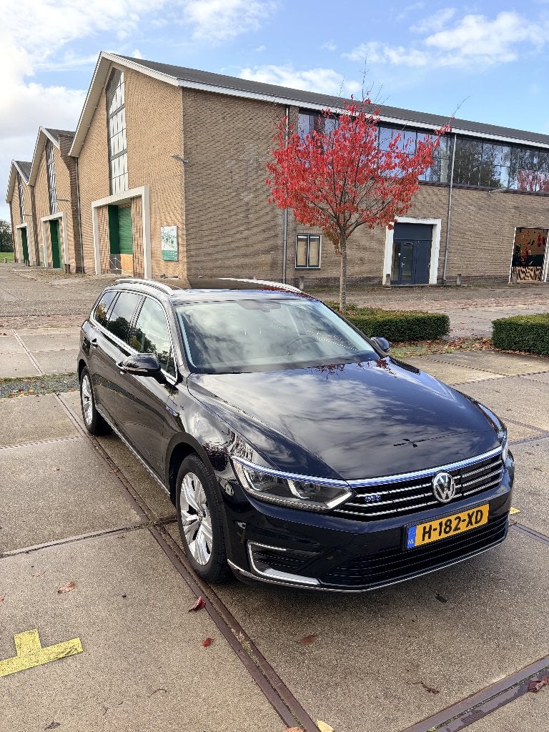 Volkswagen Passat Variant 1.4 TSI Phev 218pk 6-DSG 2018, Auto's, Zwart, Zwart, 1600 kg, 93 €/maand