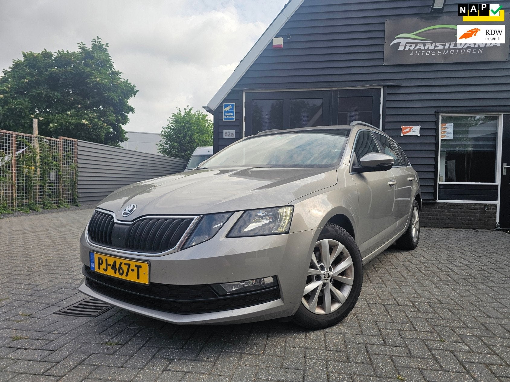 Skoda Octavia Combi 1.6 TDI Greentech Ambition Business, Auto's, Dealer onderhouden, Gebruikt, Euro 6, 4 cilinders