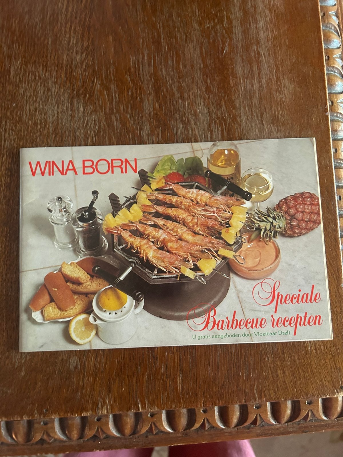 Wina Born Speciale Barbecue Recepten Kookboek, Ophalen of Verzenden, Gelezen, Overige gebieden, Voorgerechten en Soepen