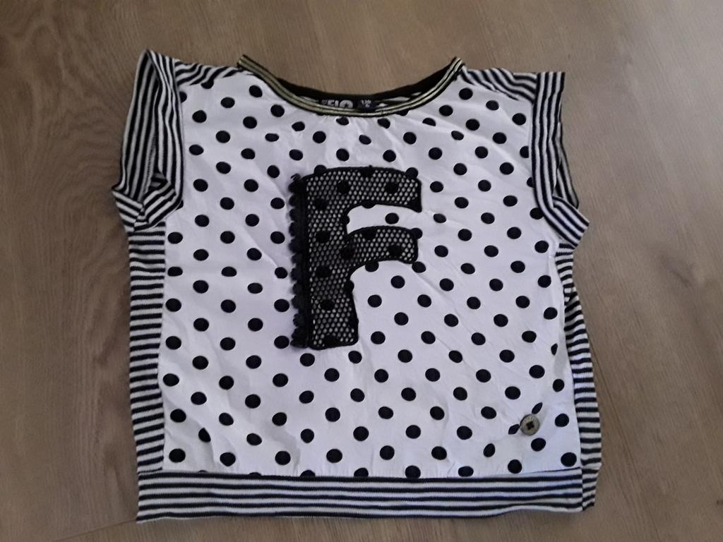 T shirt merk like flo mt 116, Kinderen en Baby's, Kinderkleding | Maat 116, Like Flo, Meisje, Ophalen of Verzenden, Zo goed als nieuw