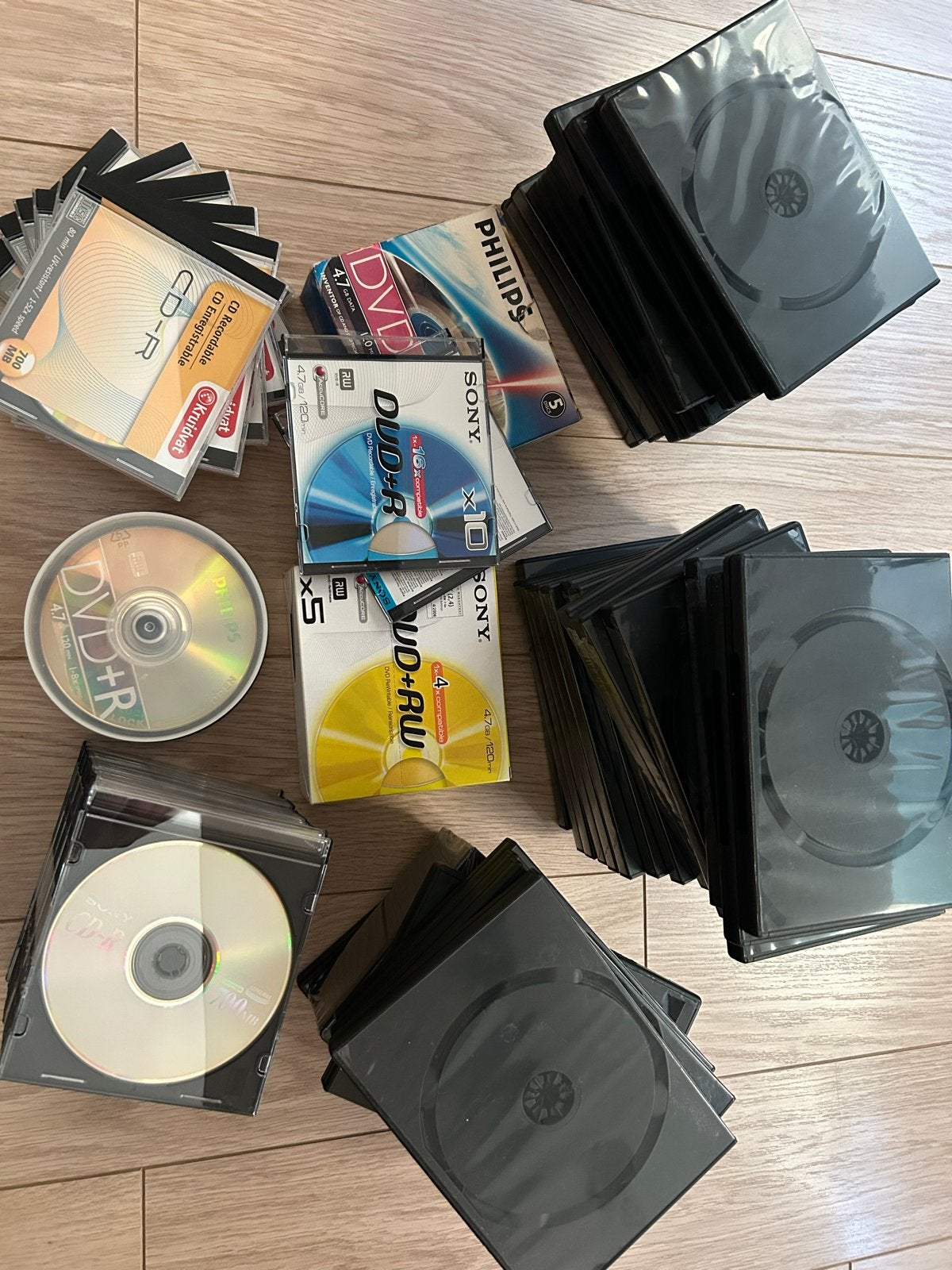 Grote partij CD-R, DVD+R, DVD+RW en lege DVD-hoesjes, Ophalen of Verzenden, Nieuw, Dvd, Herschrijfbaar
