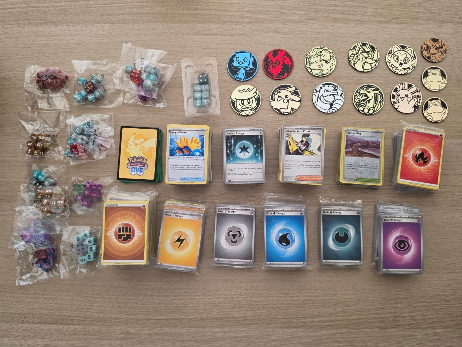 Diverse Pokémon kaarten en munten, Ophalen of Verzenden