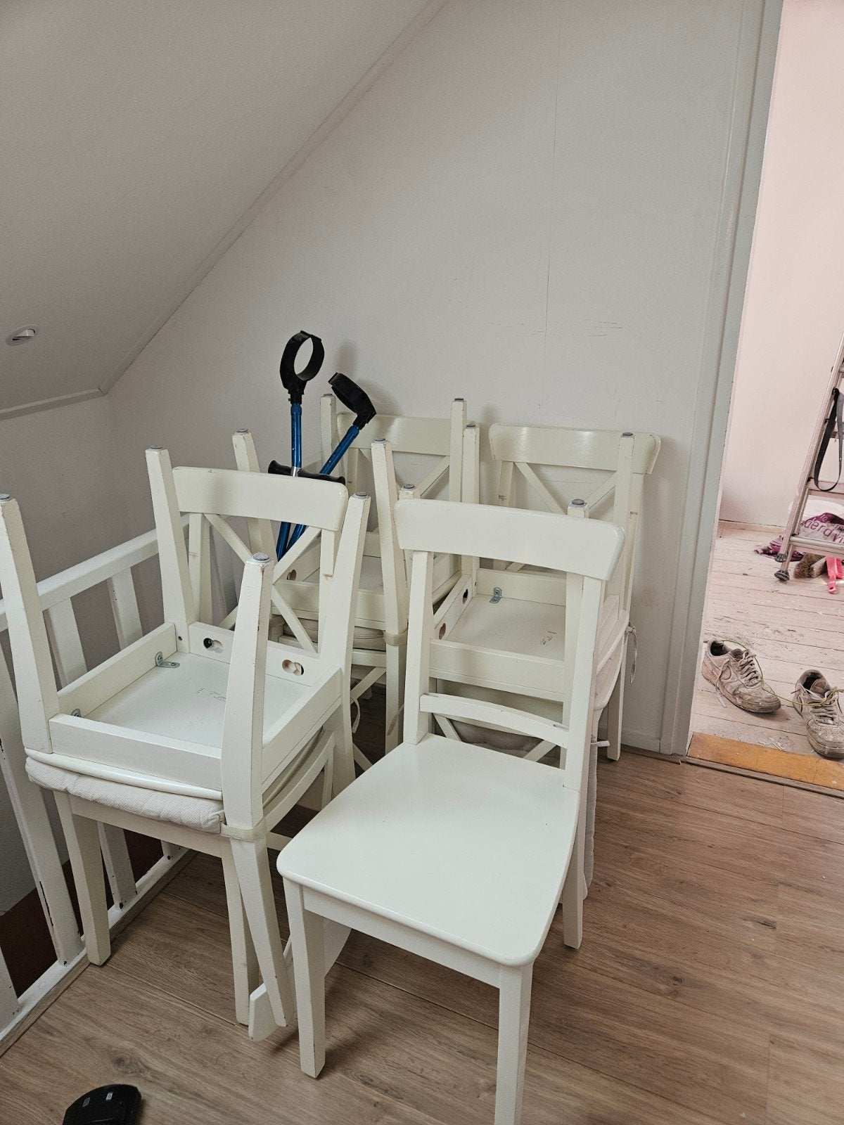 Set van 7 witte houten stoelen, Gebruikt, Wit, Ophalen of Verzenden, Landelijk, Klassiek