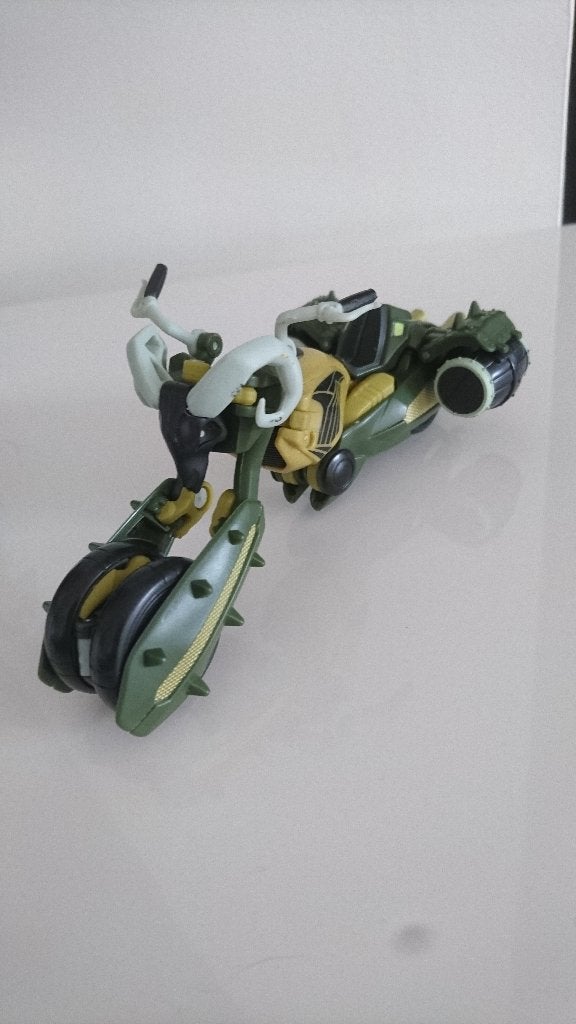 Transformers Animated Deluxe Class: Oil-Slick + instructies, Verzamelen, Transformers, Zo goed als nieuw, Overige generaties, Ophalen of Verzenden