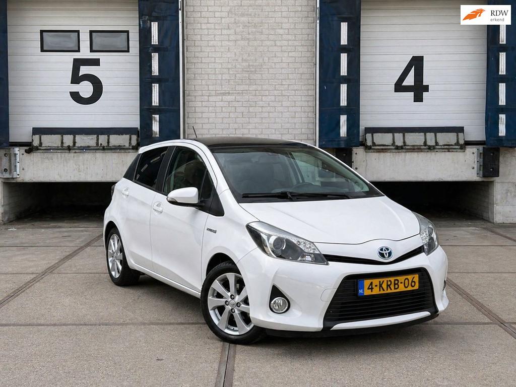 Toyota Yaris 1.5 Full Hybrid Dynamic(PANO+CAMERA+ONDERHOUD), Auto's, Toyota, Bedrijf, Te koop, Yaris, ABS, Achteruitrijcamera