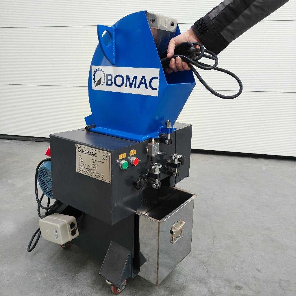 Shredder voor Kunststof, Kabels & Industrieel Afval, Ophalen of Verzenden