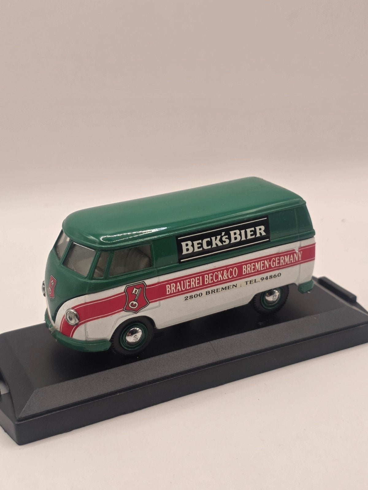 Volkswagen t1 becks bier, Hobby en Vrije tijd, Modelauto's | 1:43, Ophalen of Verzenden, Zo goed als nieuw, Auto, Overige merken