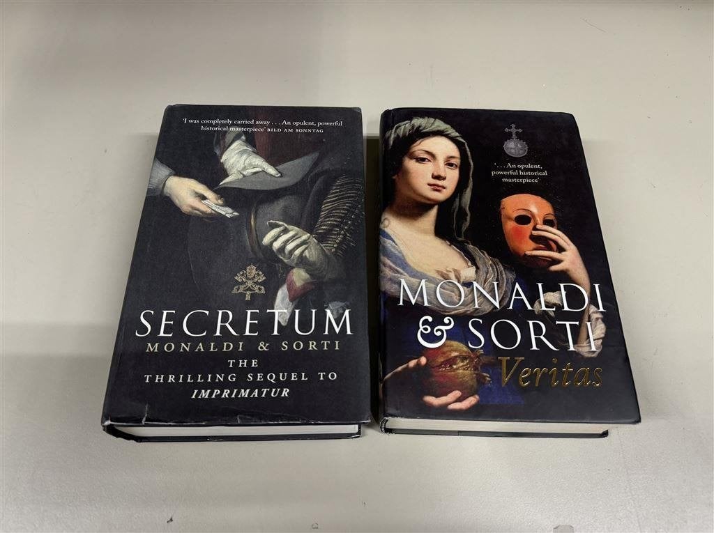 Francesco Sorti - Veritas - Secretum engelse boeken, Ophalen of Verzenden, Zo goed als nieuw
