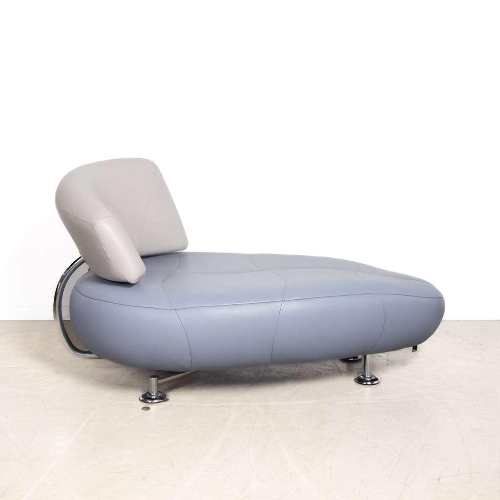 1x Leolux Kikko Chaise Lounge Grijs/Lichtblauw Leer, Niet ingevuld, 125 tot 150 cm, Niet ingevuld, Leer