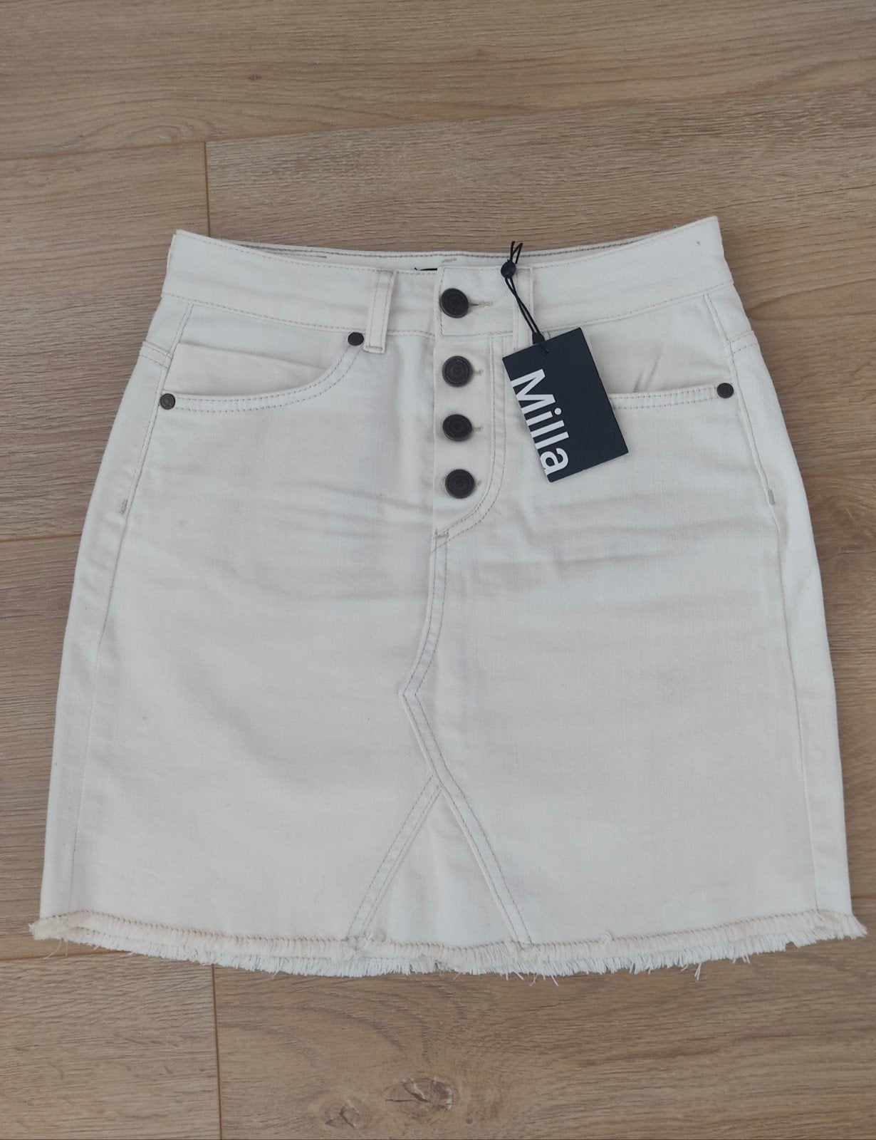 Nieuw - Milla Amsterdam crème spijkerrokje - mt 34, Beige, Nieuw, Ophalen of Verzenden, Maat 34 (XS) of kleiner