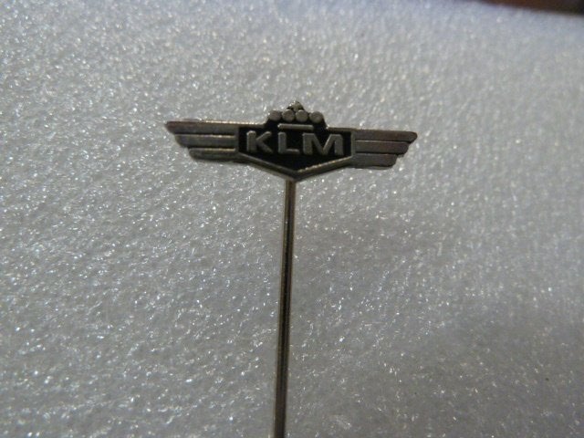 Vintage KLM Speldje - Vliegtuiglogo, Verzamelen, Ophalen of Verzenden, Gebruikt, Merk, Speldje of Pin
