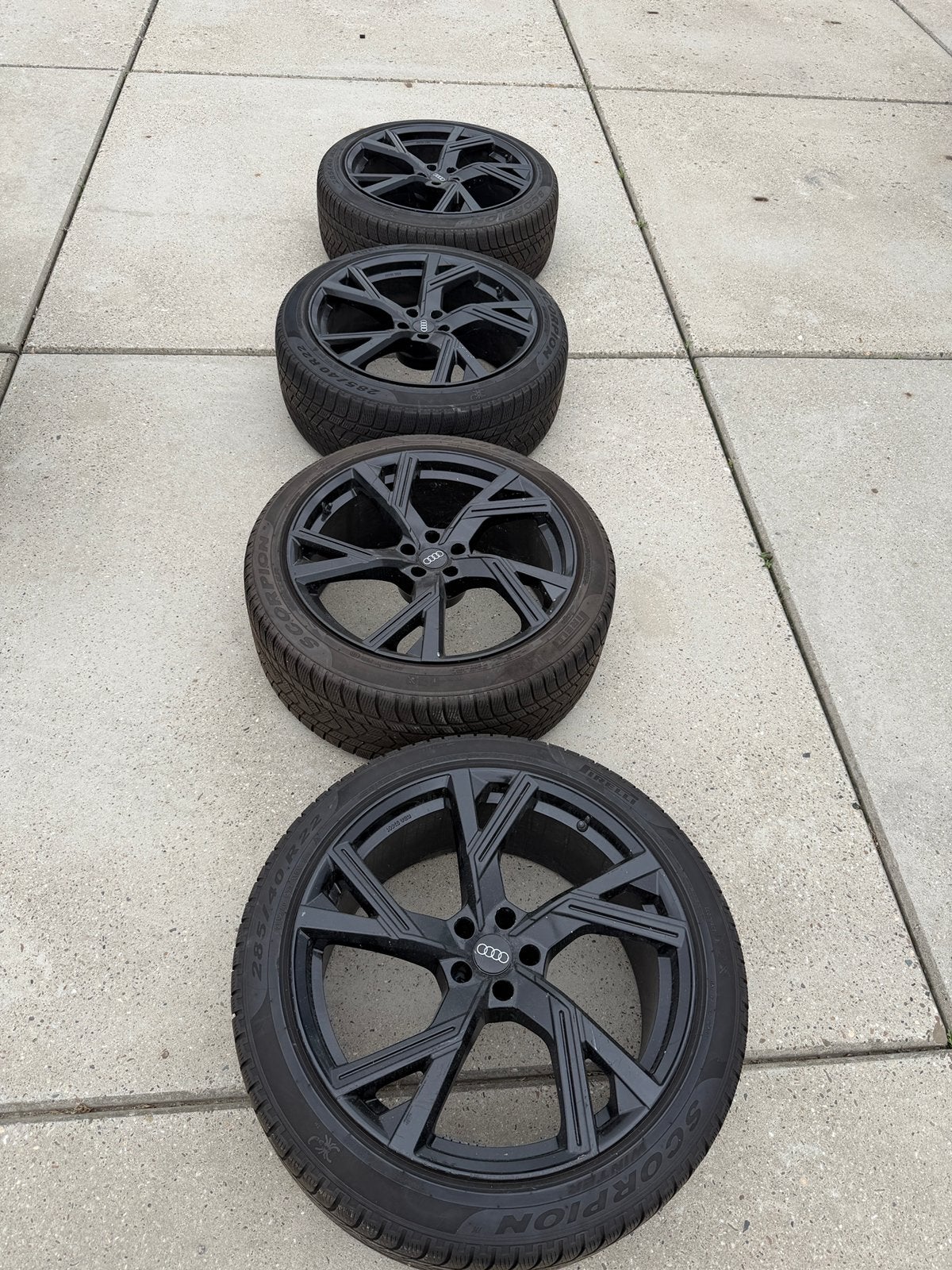 Audi Q8/SQ8 22-inch velgen set, Ophalen, Zo goed als nieuw
