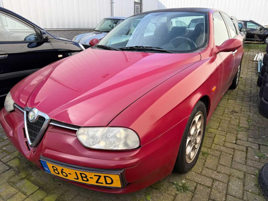 Alfa Romeo 156 1.8 16V T Spark Lusso, 86-JB-ZD, Auto's, Alfa Romeo, Voorwielaandrijving, Gebruikt, 4 cilinders, Origineel Nederlands