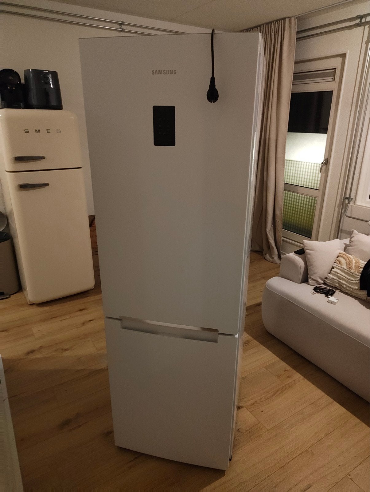 Samsung koel-vriescombinatie – 328L – No Frost, 200 liter of meer, Met aparte vriezer, Zo goed als nieuw, Energieklasse A of zuiniger