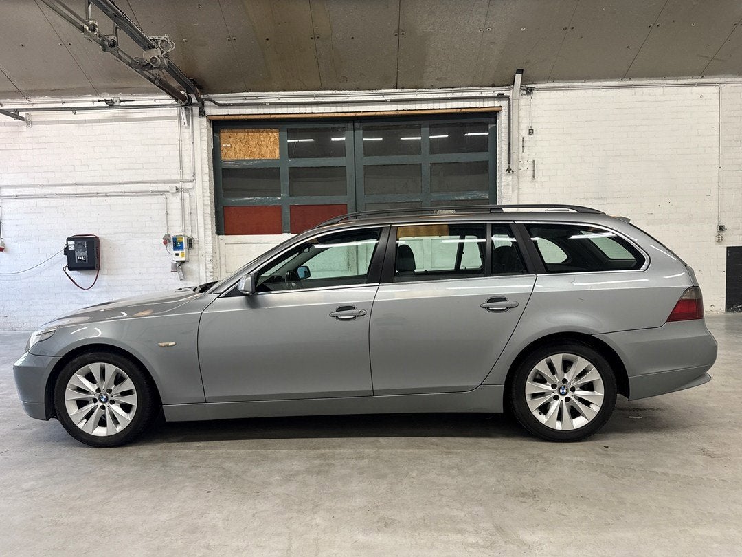 BMW 5-serie Touring 523i Executive M | Trekhaak | Navigatie, Automaat, Achterwielaandrijving, 2497 cc, 177 pk