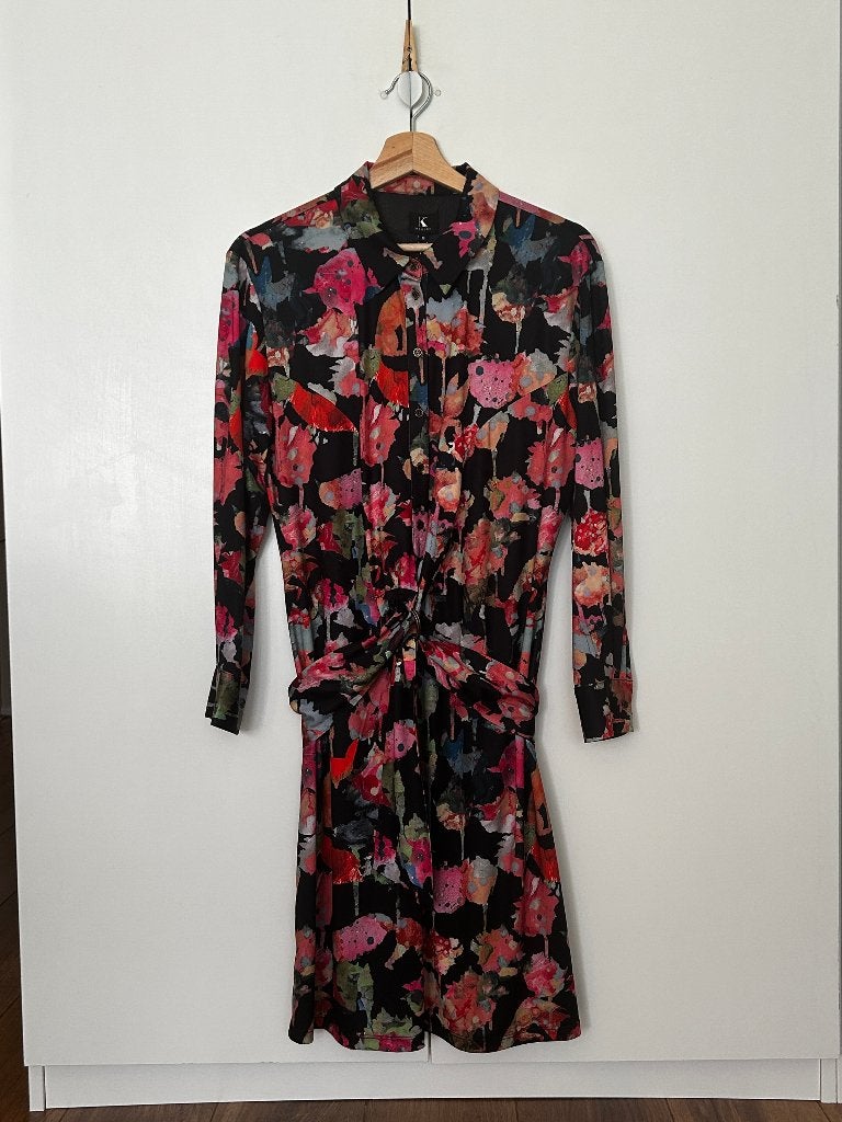 Nieuw K-Design getailleerde zwarte jurk abstract bloem print, Maat 38/40 (M), K-design, Zwart, Nieuw