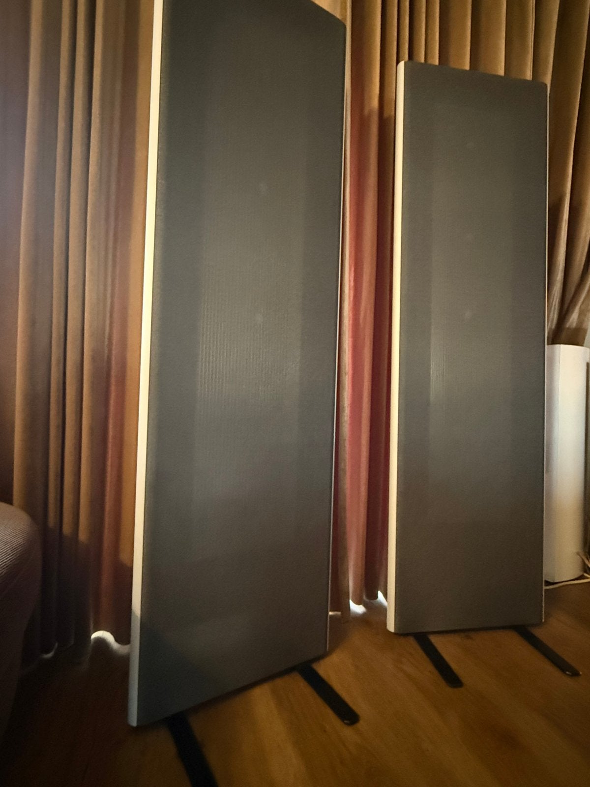 Magnepan 1.7i – High-End Paneelluidsprekers – Nieuwstaat, Inclusief standaarden, Zo goed als nieuw, Ophalen, 150 watt of meer