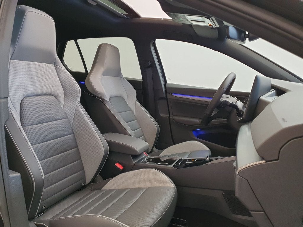 Volkswagen Golf GTE 1.5 eHybrid 272pk DSG/AUT Leder, Pano, W, 12 maanden, 77 km/l, Zwart, 4 cilinders
