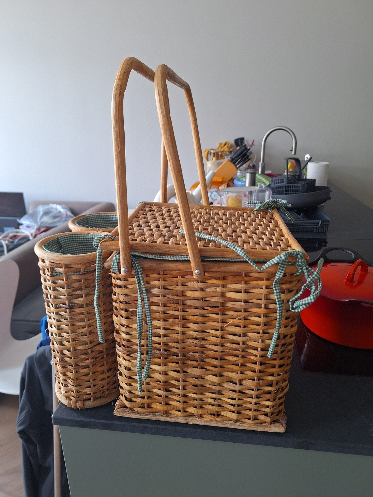 Vintage picknickmand met servies en servetten, Ophalen, Gebruikt