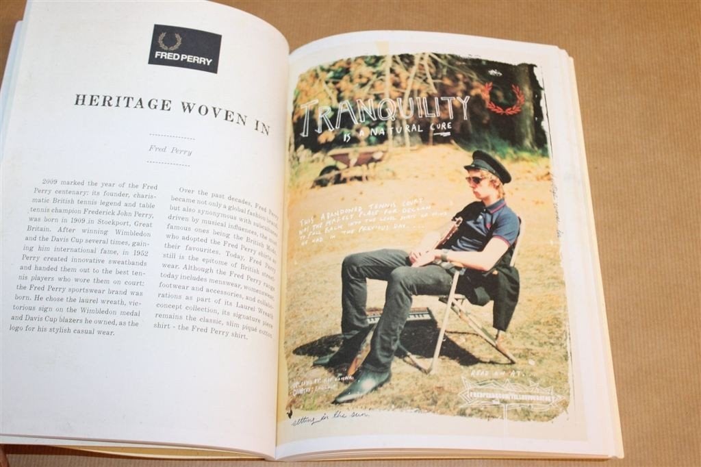 L.O.C.K. — Labels Of Common Kin — Heritage Merken Boek [EN], Ophalen of Verzenden, Zo goed als nieuw, Mode algemeen