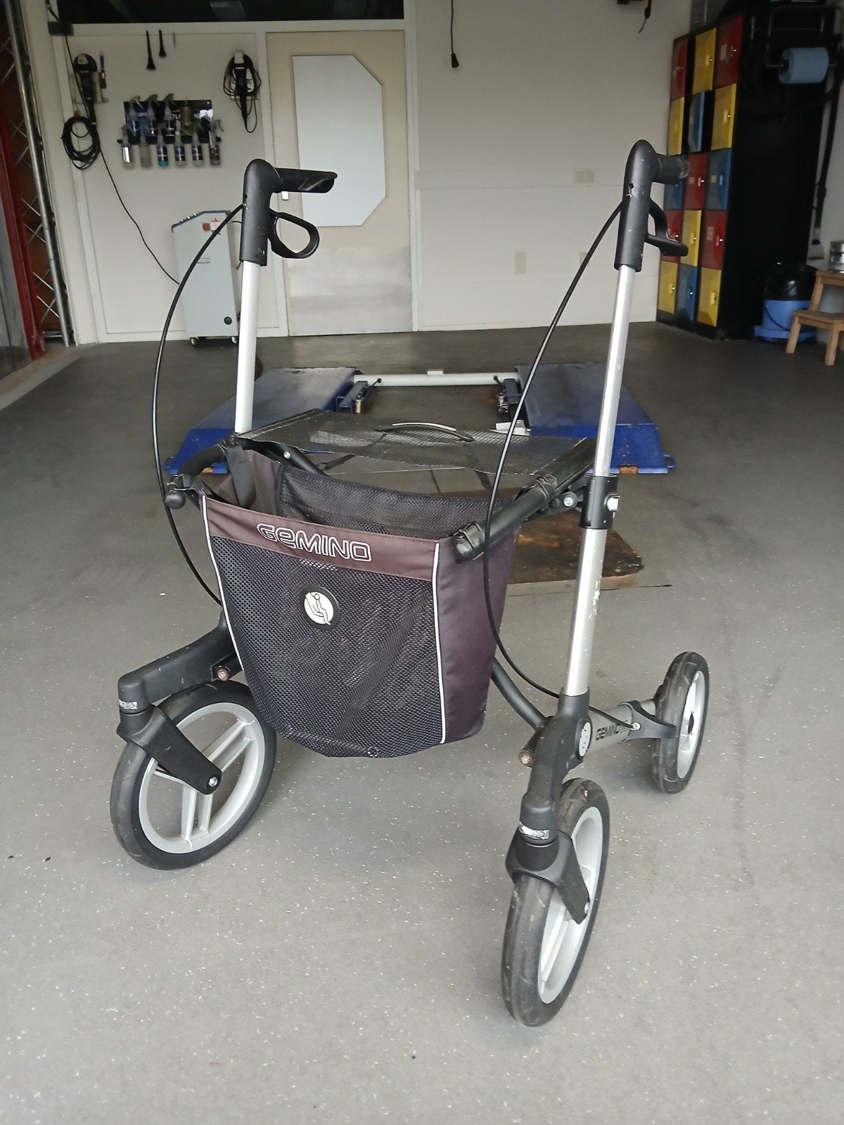 Rollator Gemino 60 Alluminium, Ophalen, Info@tommysmit.nl, Gebruikt, 7008AR