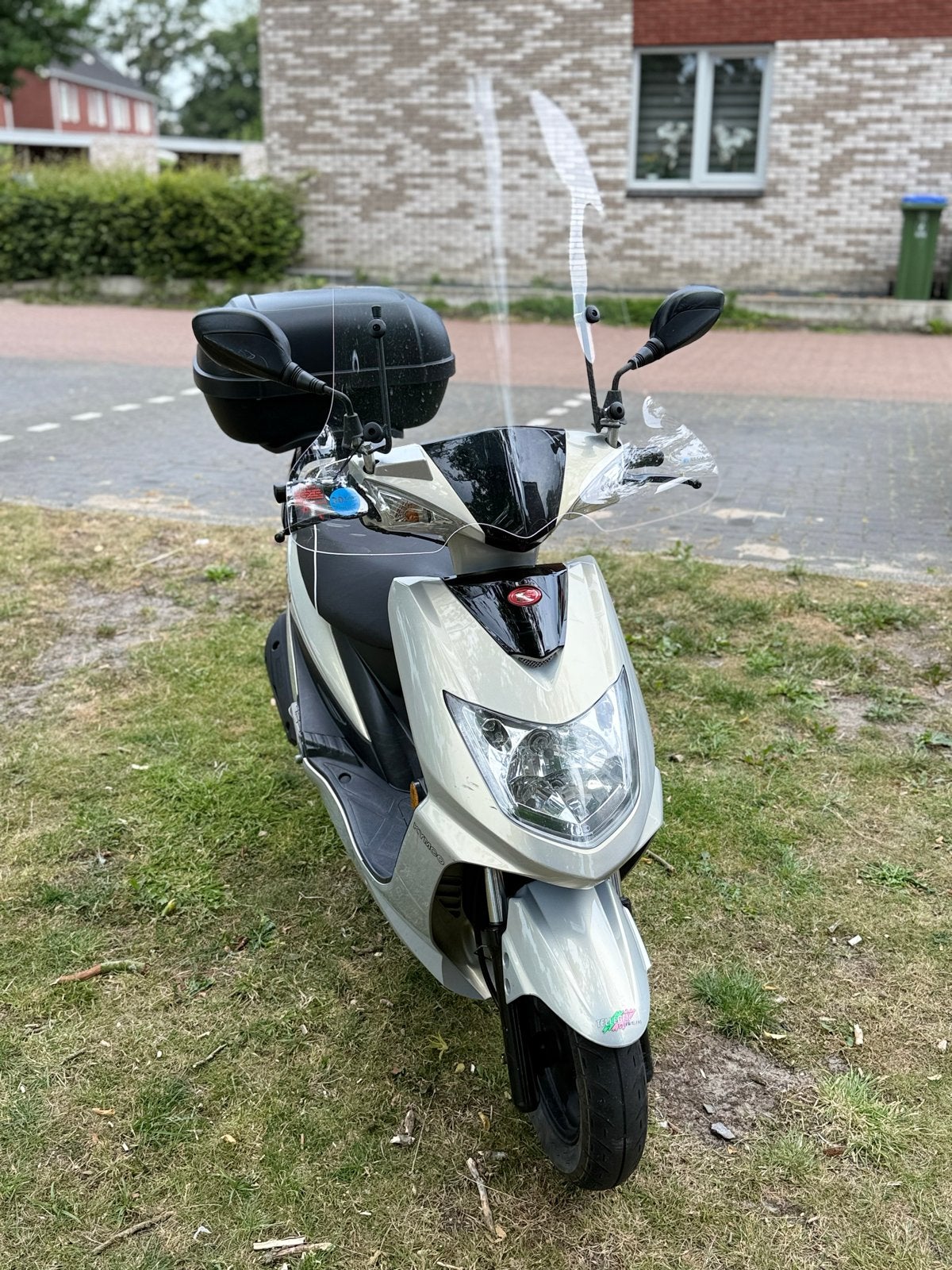 Kymco Agility 50cc Scooter - Geel kenteken, Goed onderhouden, Fietsen en Brommers, Scooters | Kymco, Ophalen, Gebruikt, Maximaal 45 km/u