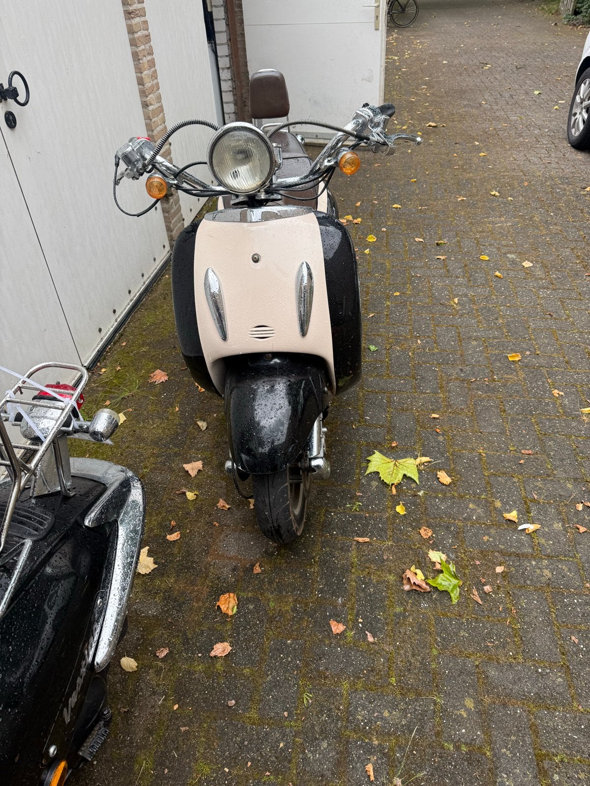 Retro Scooter Roma - Zwart/Beige, Ophalen, Gebruikt, Maximaal 25 km/u, Benzine