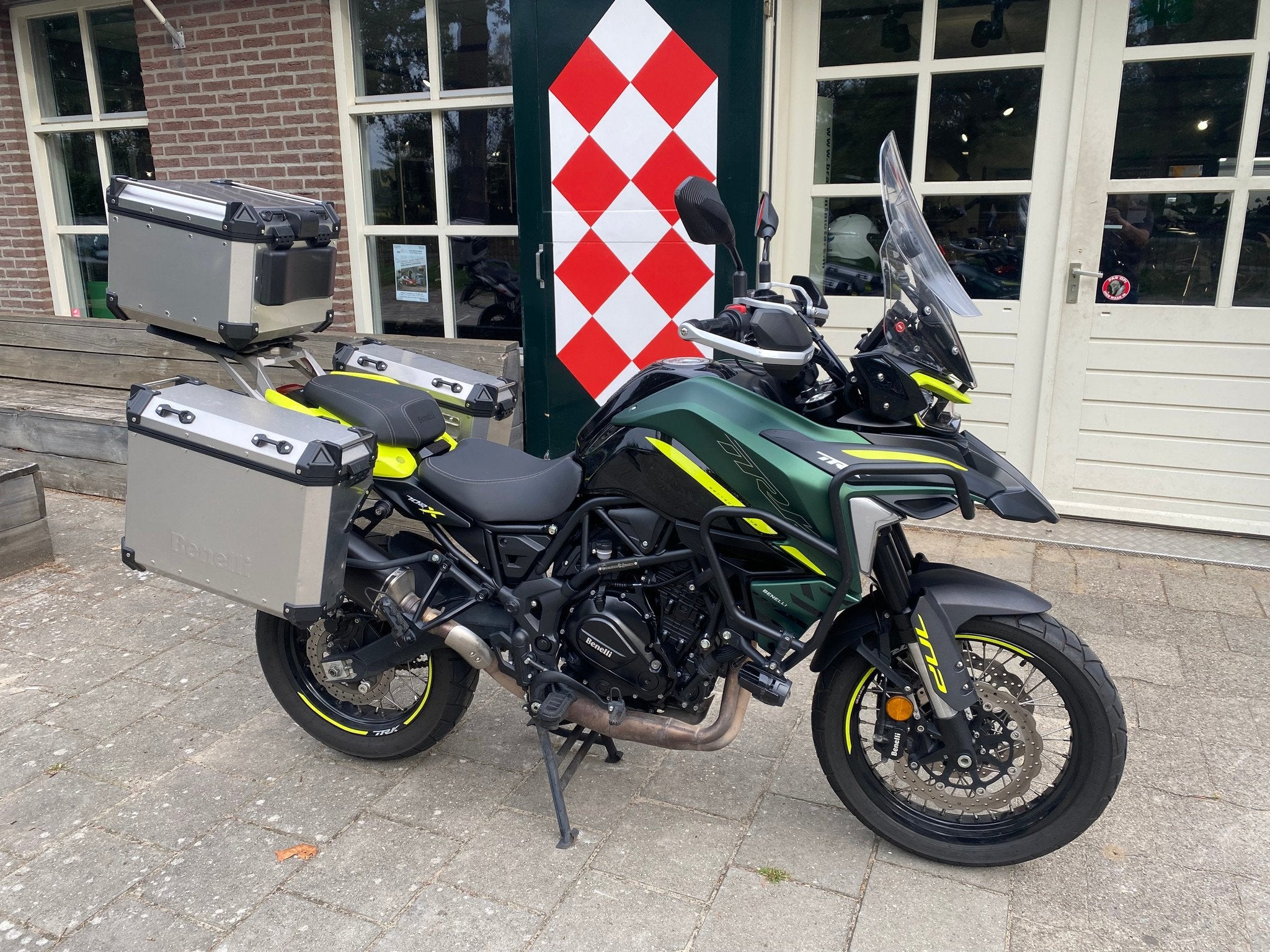 Benelli TRK 702 X ABS (bj 2024), Motoren, Motoren | Benelli, Strada Fornace Vecchia 30
61122  Pesaro, IT, Bedrijf, Support@benelli.com