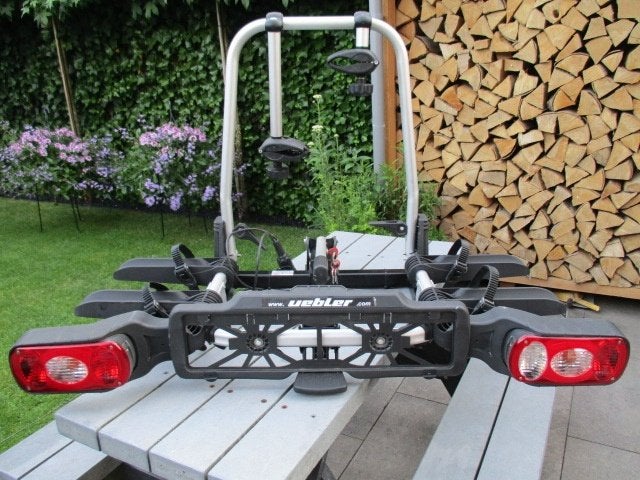 fietsendrager voor 2 elekrische fietsen Uebler X21+tas+goot, Auto diversen, Ophalen, Elektrische fiets, Zo goed als nieuw, 2 fietsen