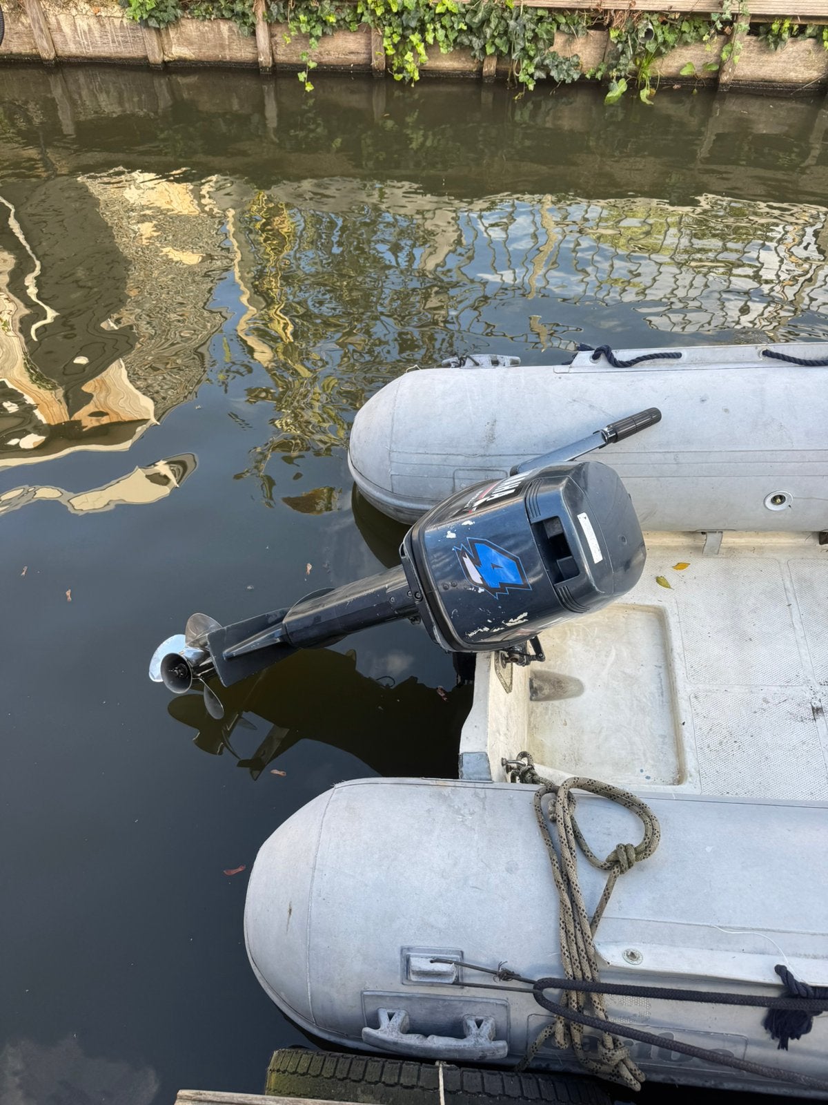 25 autolube met caribe 270, Ophalen, Zo goed als nieuw, Motor en Techniek, Motorboot
