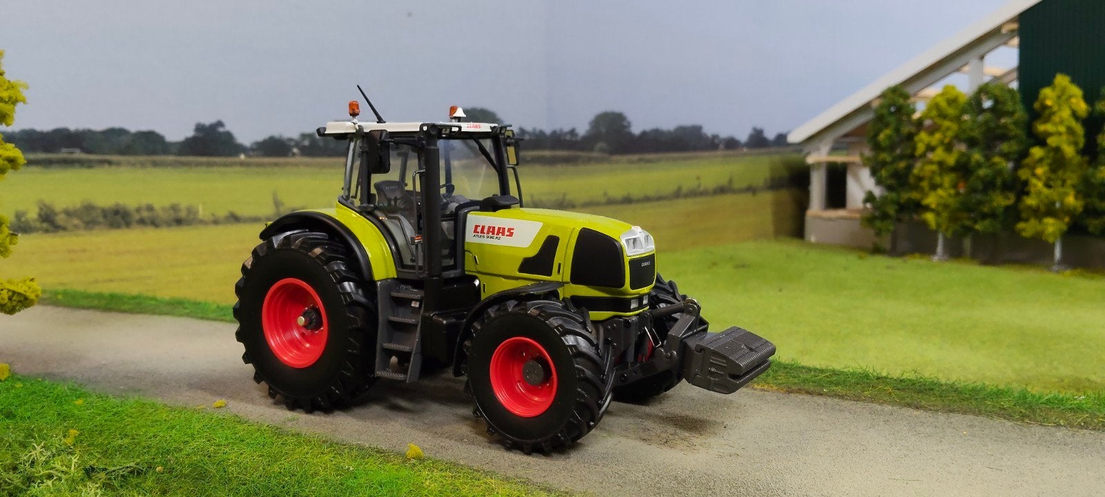 Claas Atles 936 RZ met fronthef. UH, Nieuw, Uh, Universal Hobbies, Tractor of Landbouw