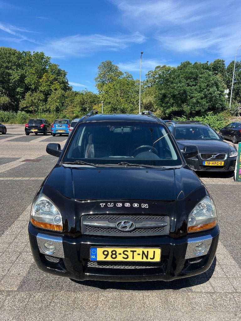 Hyundai Tucson 2.0 I 2WD 2006 Zwart, Auto's, 4 cilinders, Zwart, Origineel Nederlands, 75 €/maand