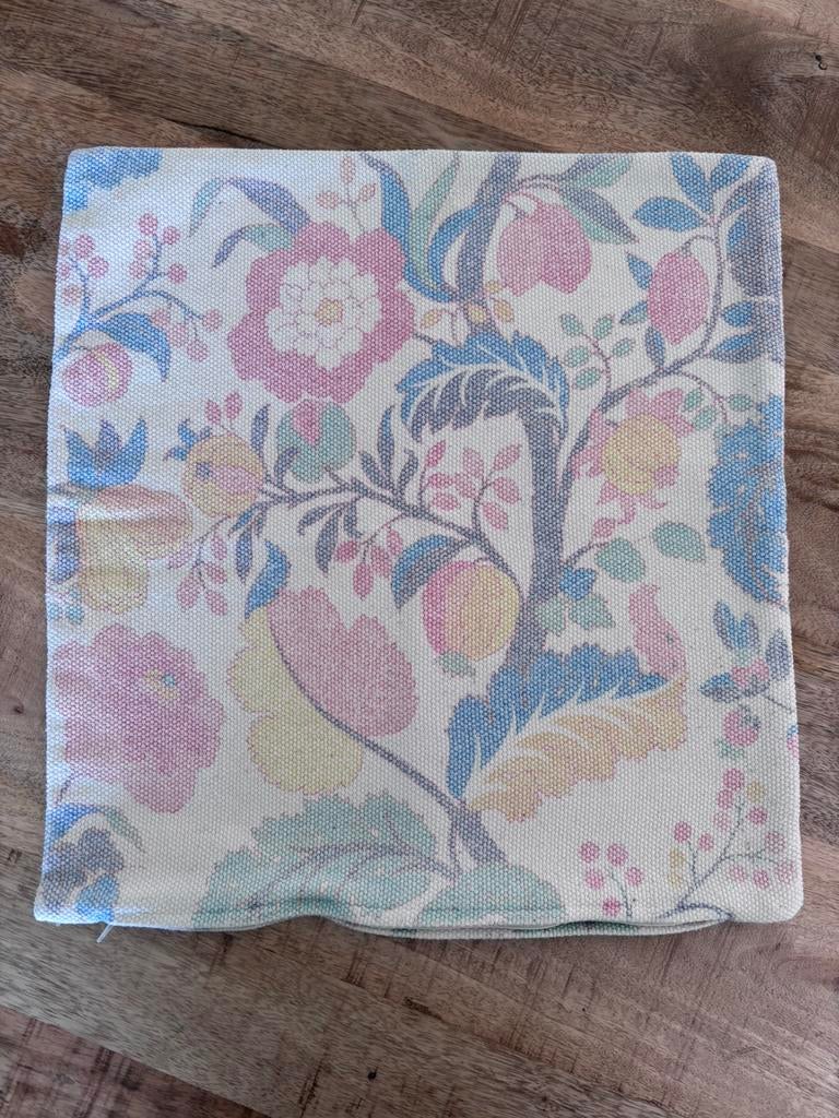 Zara Home kussenhoes / kussensloop 45x45 cm bloemmotief, Ophalen of Verzenden, Zo goed als nieuw, Vierkant